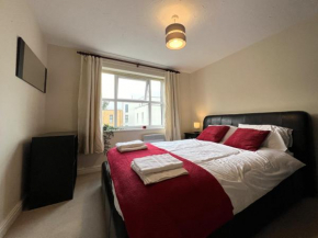 Spacious 2BR Flat with Sofa-Bed in Central Reading